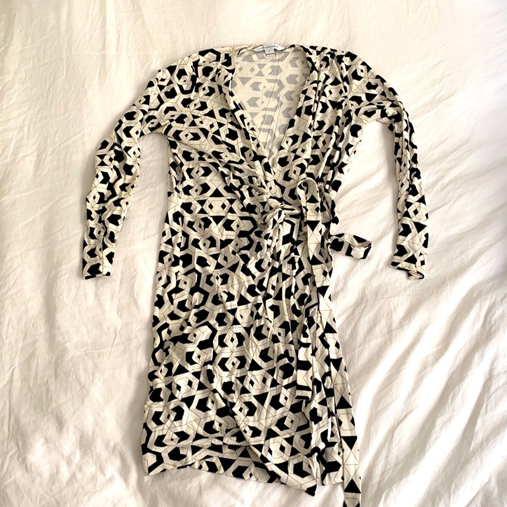 Diane Von Furstenburg Wrap Dress Size 8